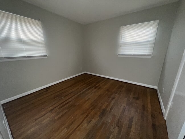 Building Photo - 1006 Highmont Dr