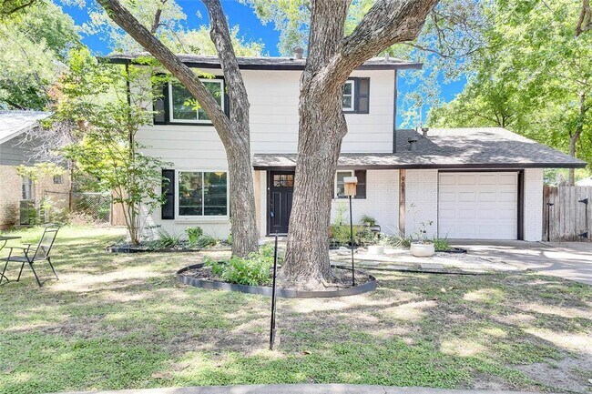 Building Photo - 908 Hermitage Dr