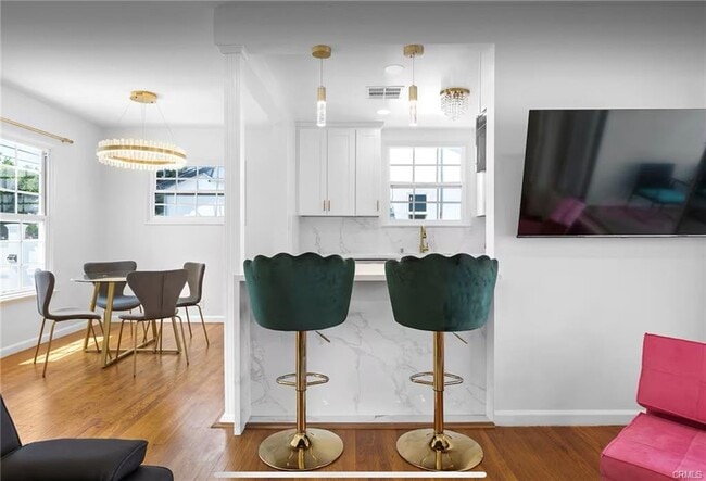 Building Photo - 13831 Bessemer St