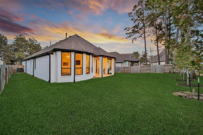 Building Photo - 149 Everest Dr