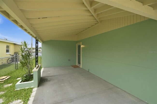 Building Photo - 4436 Floramar Terrace