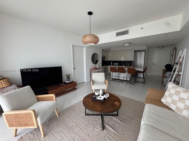 Building Photo - 92 SW 3rd St