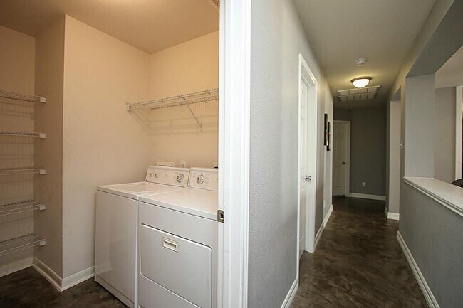 Building Photo - 3603 Garrison Run Dr