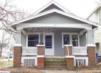 Building Photo - 1841 Grande Ave SE