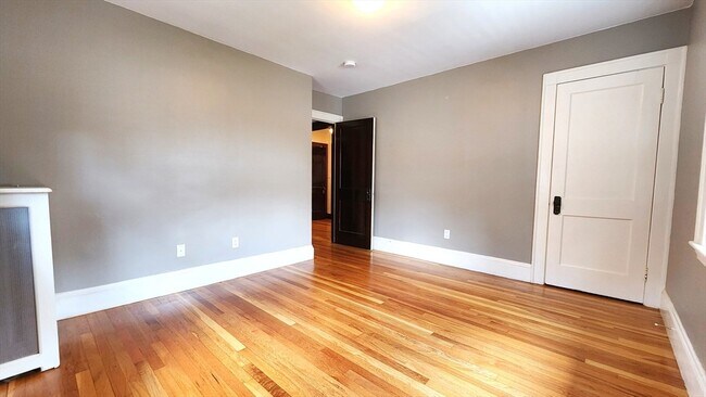 Building Photo - 177 Trapelo Rd