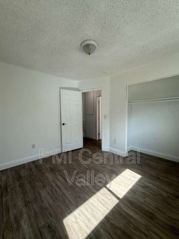 Building Photo - 1220 Fairview Dr