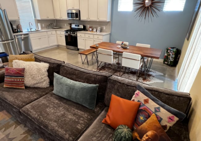 Building Photo - 2700 Francisco St