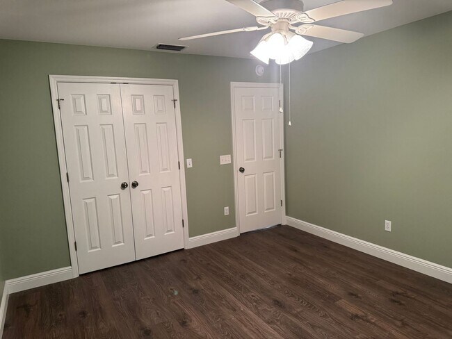 Building Photo - 509 Loma Paseo Dr
