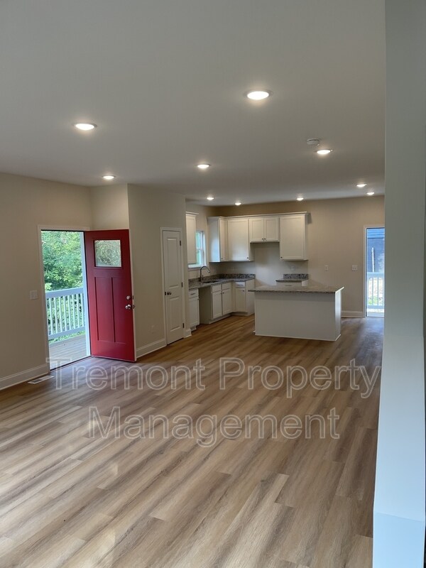 Primary Photo - 2719 Orton St