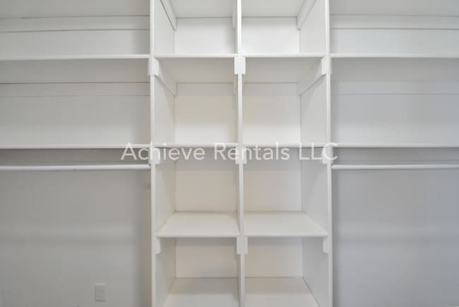 Building Photo - 47 S 2nd E