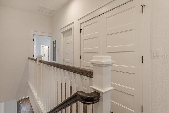 Building Photo - 1408 E Curtis St