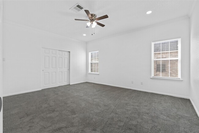 Building Photo - 6000 Reims Rd