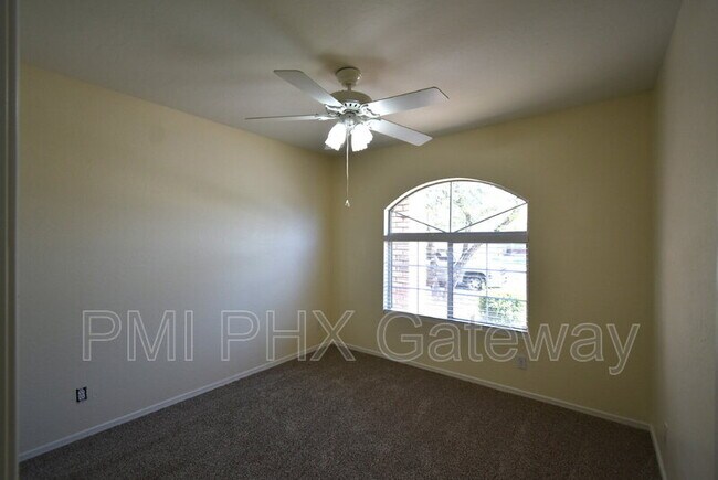 Building Photo - 2895 E Toledo Ct