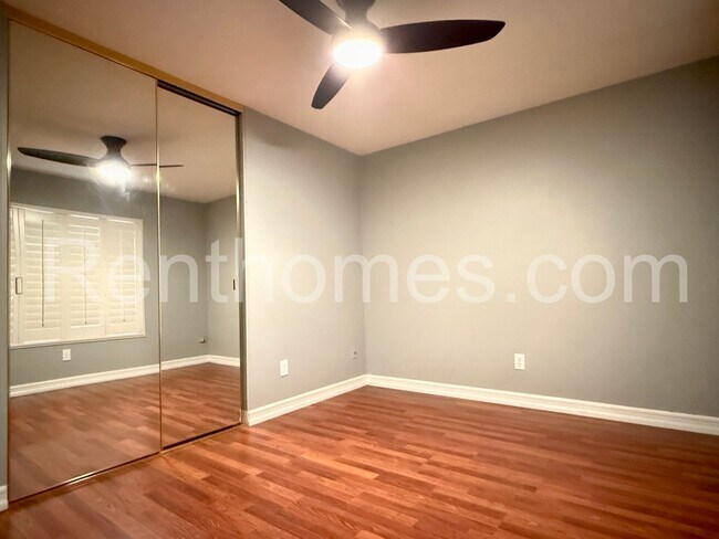 Building Photo - 11339 Red Cedar Ln