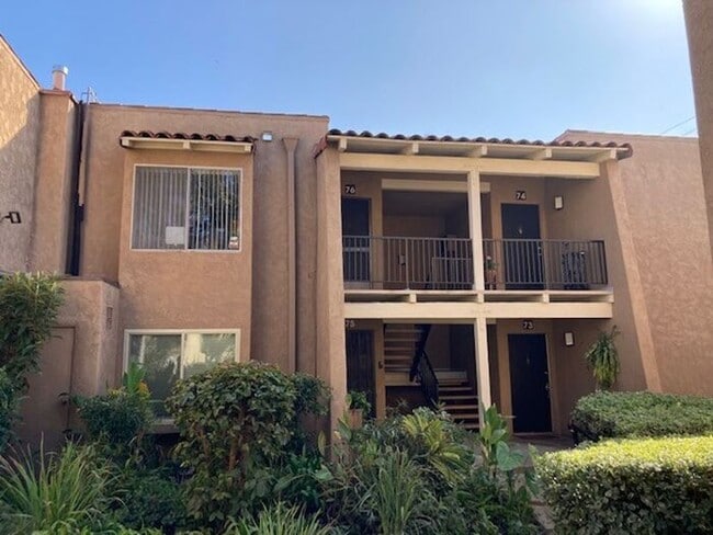 Building Photo - REALLY NICE UPSTRS 1BD 1BA CONDO FOR LEASE! MUST SEE!