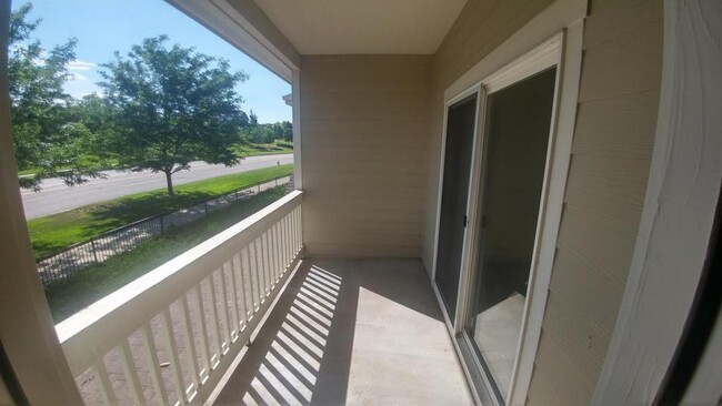 Building Photo - 9463 Ashbury Cir #203