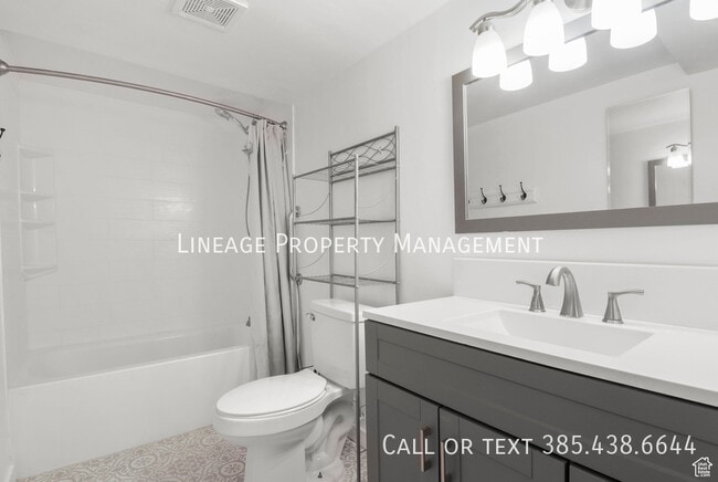 Building Photo - 4487 St Andrews Dr