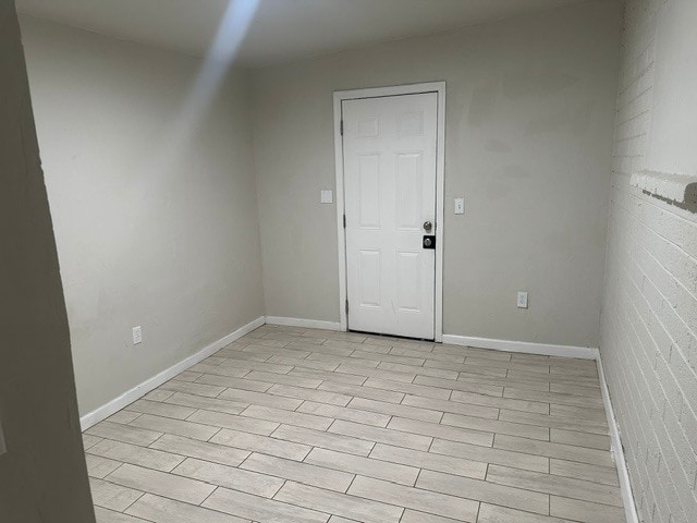 Building Photo - 2111 E Sunland Vista