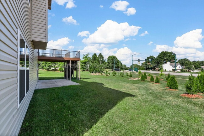 Building Photo - 521 Upper Ridgepointe Ct