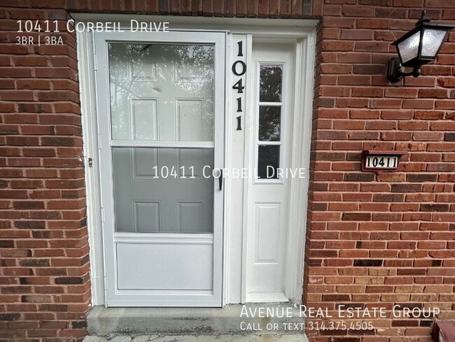 Building Photo - 10411 Corbeil Dr