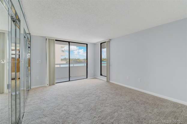 Building Photo - 6830 Indian Creek Dr