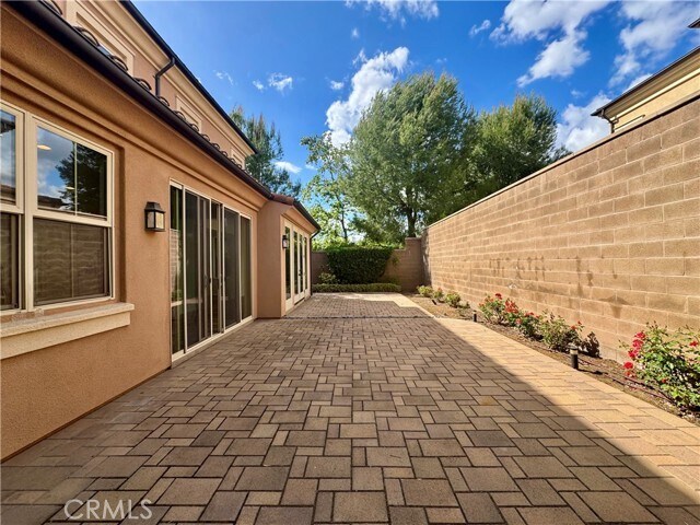 Building Photo - 51 Elmdale