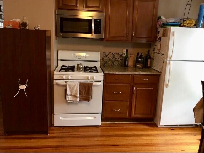 Building Photo - 29 King St