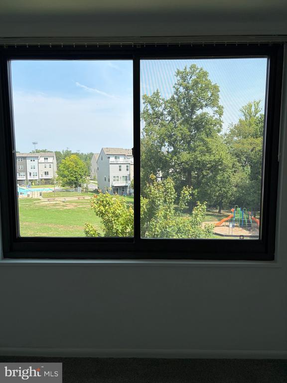 Building Photo - 3450 Toledo Terrace