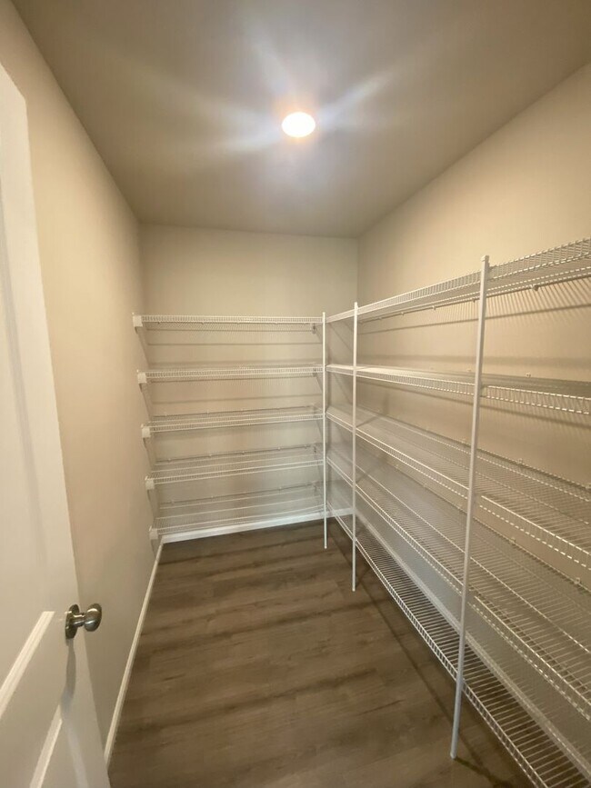 Building Photo - Spacious, modern 5-bed, 2.75-bath in sought-after Daisy Crossing Community in Sultan