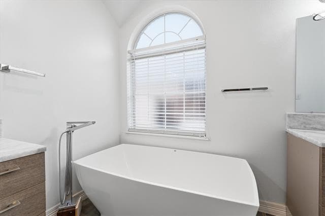 Building Photo - 2661 Redcedar Dr