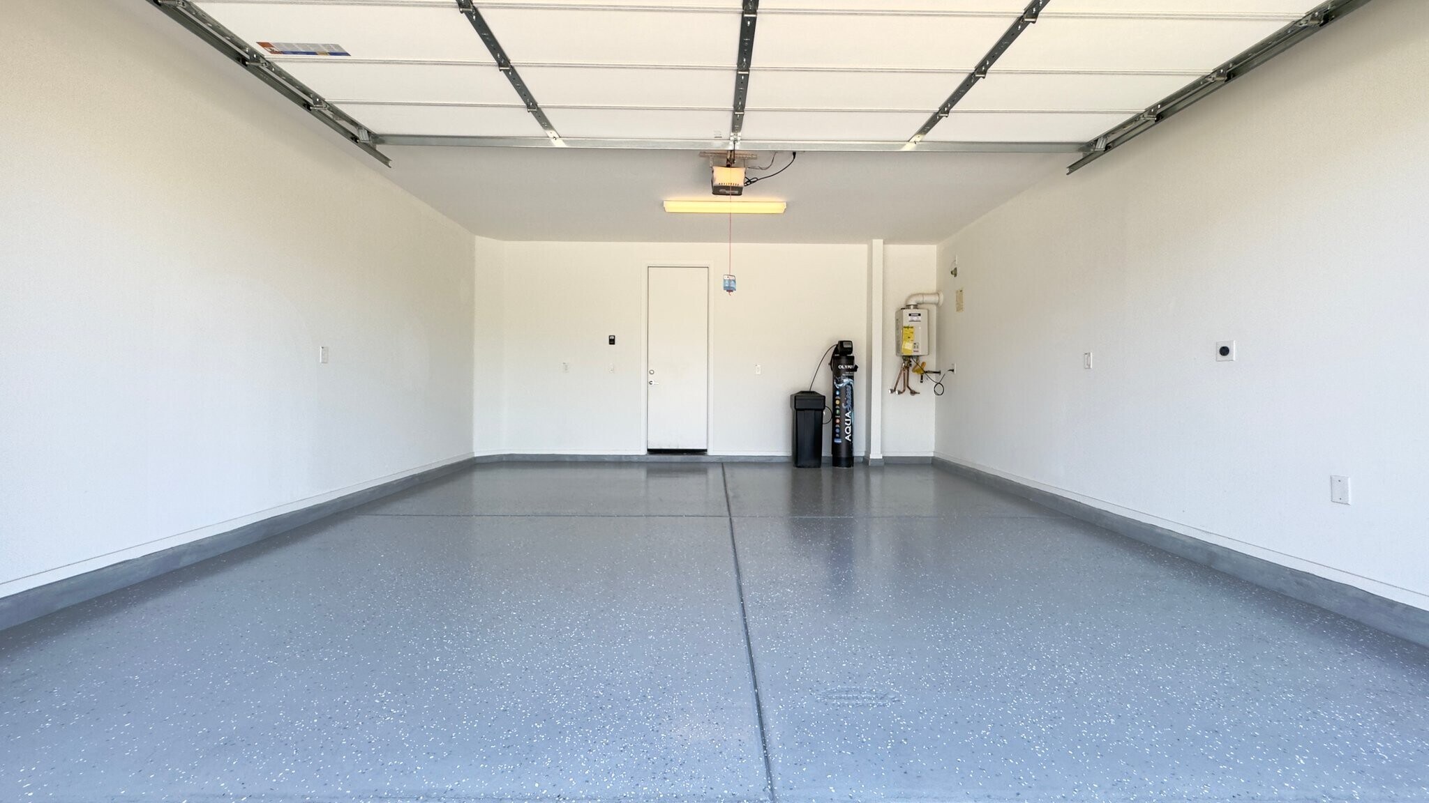 Building Photo - 3109 E Louise Dr