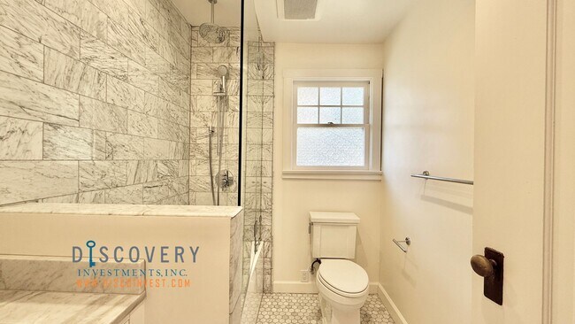 Building Photo - Panoramic Hill Estate with Sweeping Views