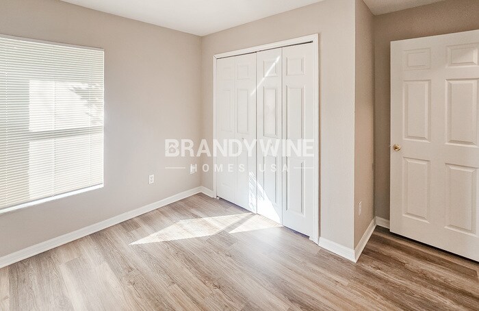 Building Photo - 1013 E Eskimo Ave