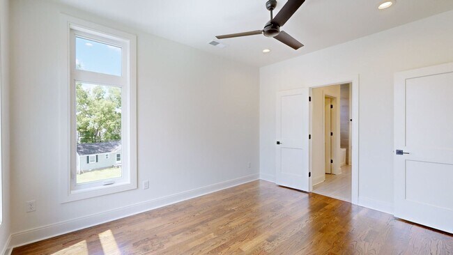 Building Photo - Turn-Key Luxury Rental: Brand-New 4BD + Office w/ Private Sunset Rooftop