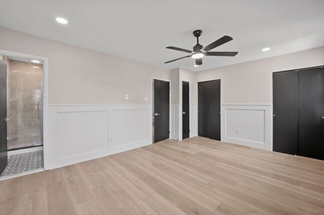 Building Photo - 857 Green Valley Dr