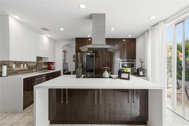 Building Photo - 8741 NW 110th Ave