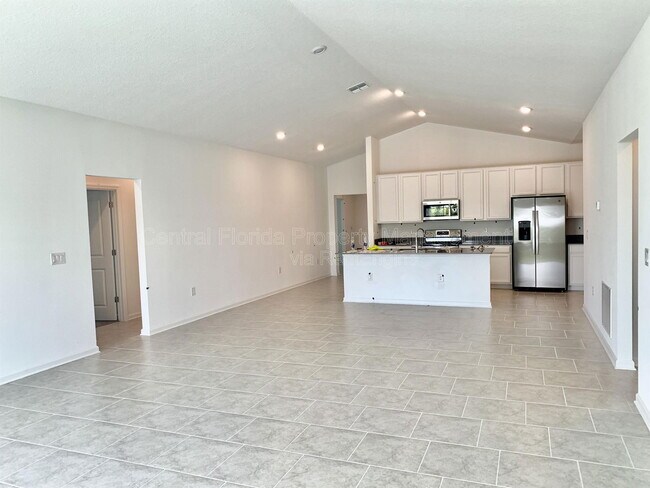 Building Photo - 125 Pineywoods St