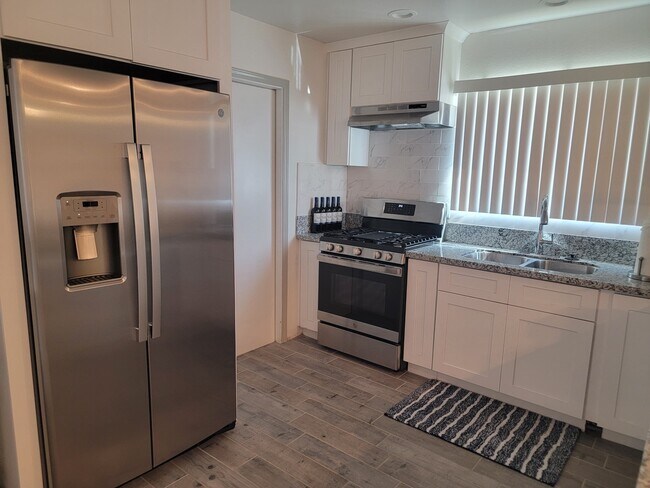 Primary Photo - 14321 Calneva Ln