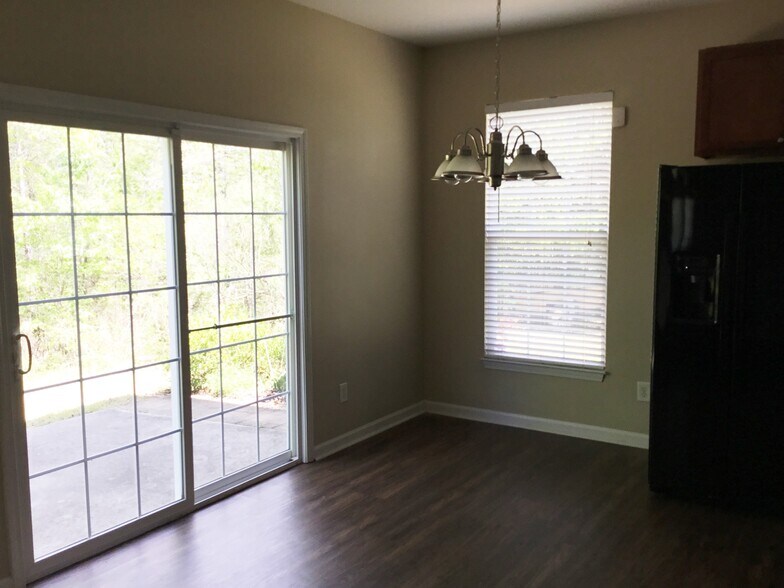 Building Photo - 615 Upwey Ct