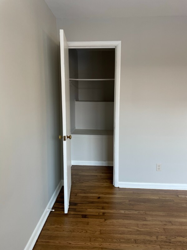 Building Photo - 4919 Fuller Dr