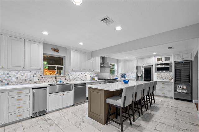 Building Photo - 3621 Welwyn Way Dr