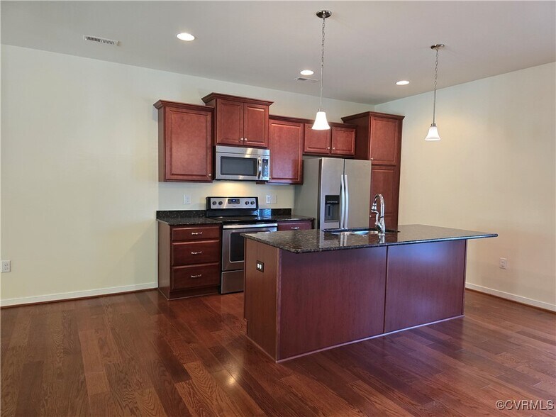Building Photo - 7417 Pebble Lake Dr