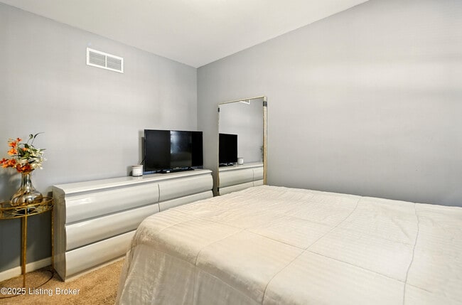 Building Photo - 225 Crescent Hill Pl