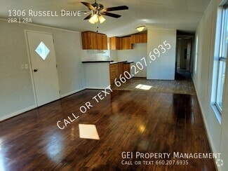 Building Photo - 1306 Russell Dr