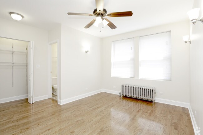 308 Studio - Living Room - BET Park