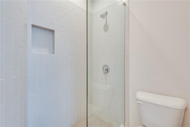 Building Photo - 415 Gartrell St SE
