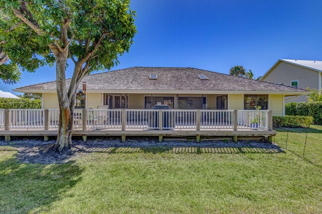 Building Photo - 10420 SE Jupiter Narrows Dr