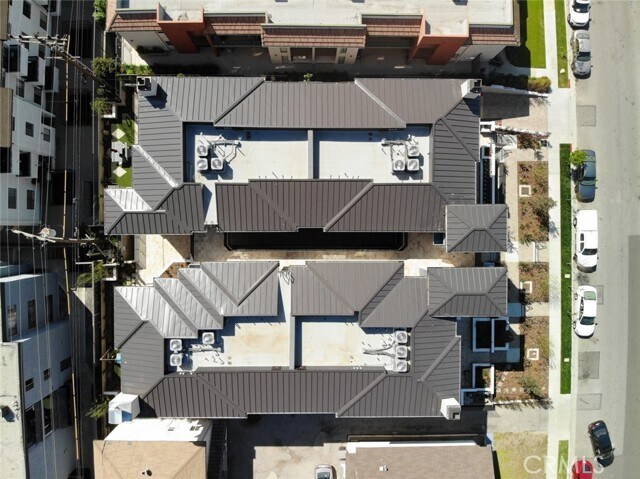 Building Photo - 330 Salem St
