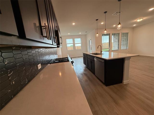 Building Photo - 749 Waterhouse Lk Dr
