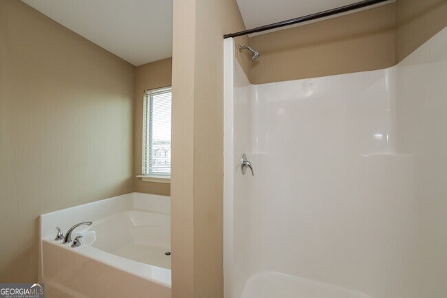 Building Photo - 67 Hamil Ct NW